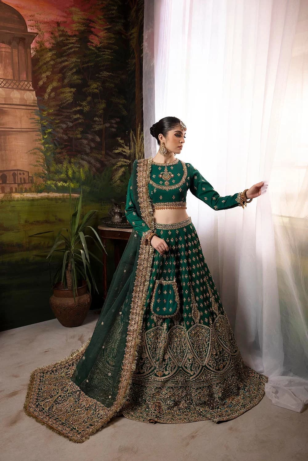 Faiza Saqlain Nuriyaa Kiara Hand Embellished Organza Party Wear Suit – Model Front View Faiza Saqlain Nuriyaa Kiara Hand Embellished Organza Party Wear Suit - Model Front Look | Pakistani Designer Replica Wholesale | IQNAZ